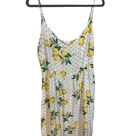 Dresses & Skirts - A pretty lemon dress in size